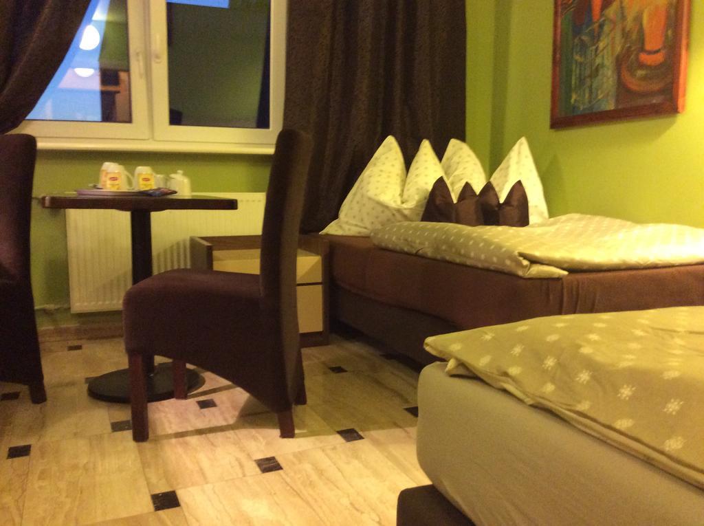 Mika Rooms Raclawicka 144 & Wislicka 3 Studio - Adults Only Varsovia Exterior foto